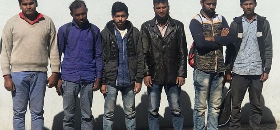 Başkale \'de 21 kaçak göçmen yakalandı.
