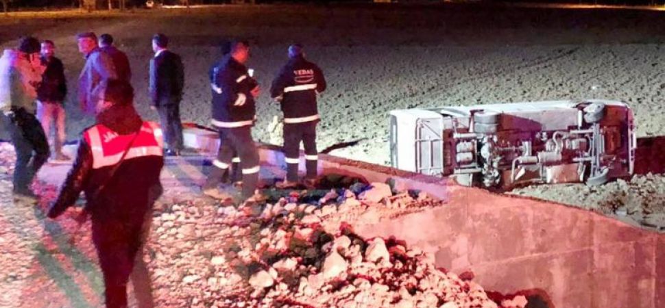 Van da Askeri araç kaza yaptı: 26 yaralı