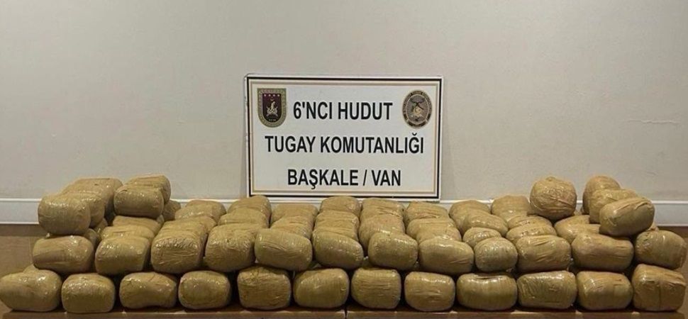Başkale Hudut Kartalları 143 kilogram uyuşturucu ele geçirdi