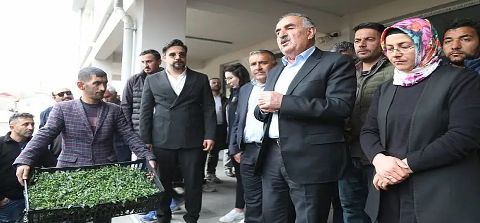 Başkale Belediyesi\'nden tarıma destek