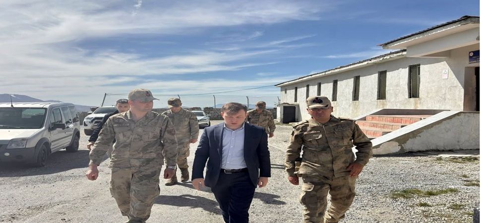 Kaymakam Erdoğan\'dan Güzeldere Jandarma karakoluna ziyaret