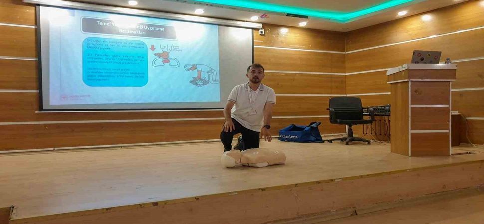 Başkale\'de öğretmenlere sağlıklı yaşam eğitimi