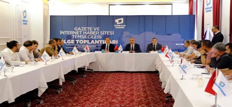 Erkılınç, Van\'da basın temsilcileriyle bir araya geldi