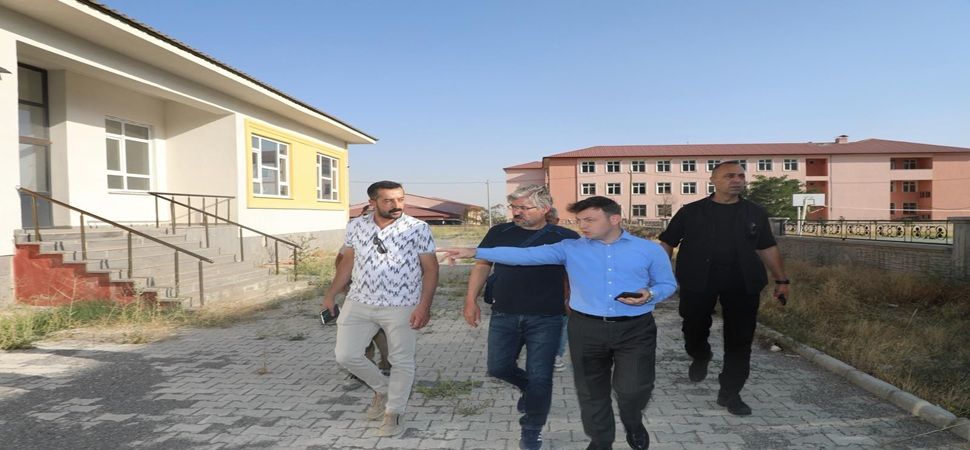 Başkale Kaymakamı Erdoğan Okul İnşaatlarını Ziyaret Etti