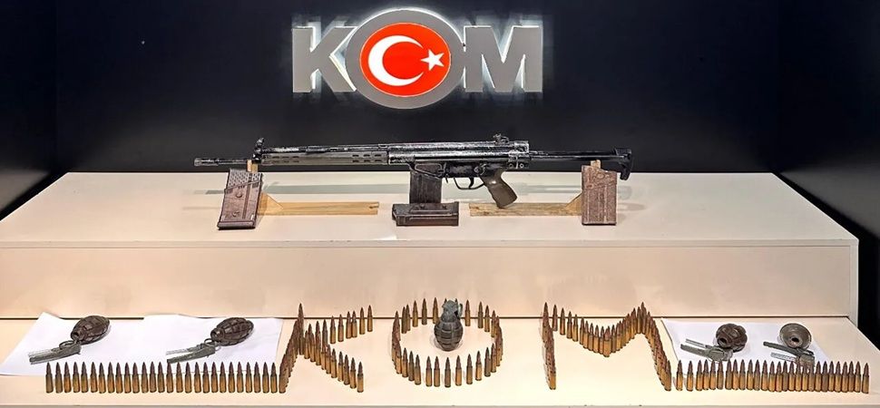 Başkale’de Silah ve mühimmat ele geçirildi