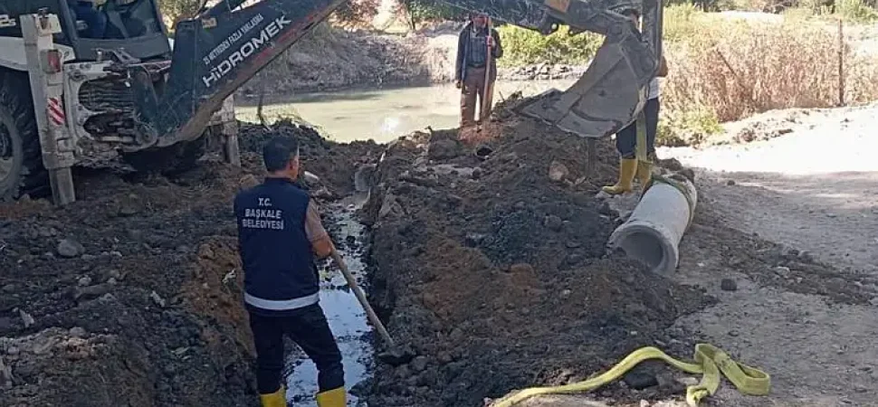 Başkale Belediyesi\'nden kırsal mahallelere altyapı desteği