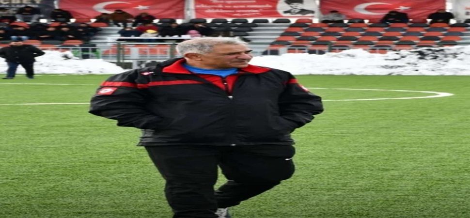 Başkale Spor ’un Teknik Direktörü Kinyas Turan vefat etti.