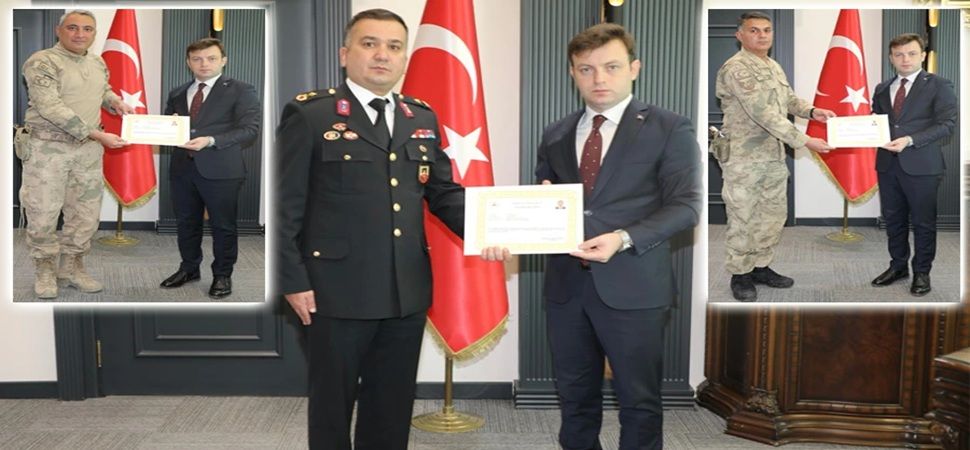Kaymakam Erdoğan, Jandarma Komutanlarına Başarı Belgelerini Takdim Etti