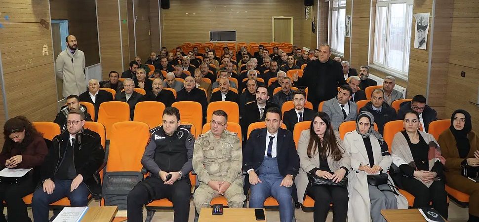 Başkale\'de sağlık farkındalığı için toplantı yapıldı.