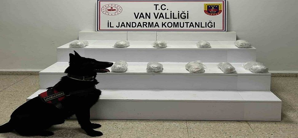 Başkale’de 10 kilo 978 gram uyuşturucu madde ele geçirildi