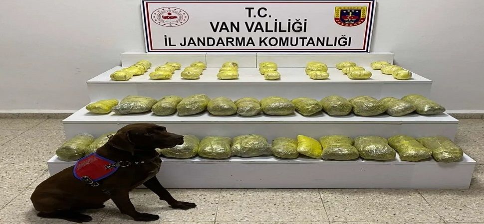 Başkale\'de 42 Kilo Uyuşturucu Ele Geçirildi
