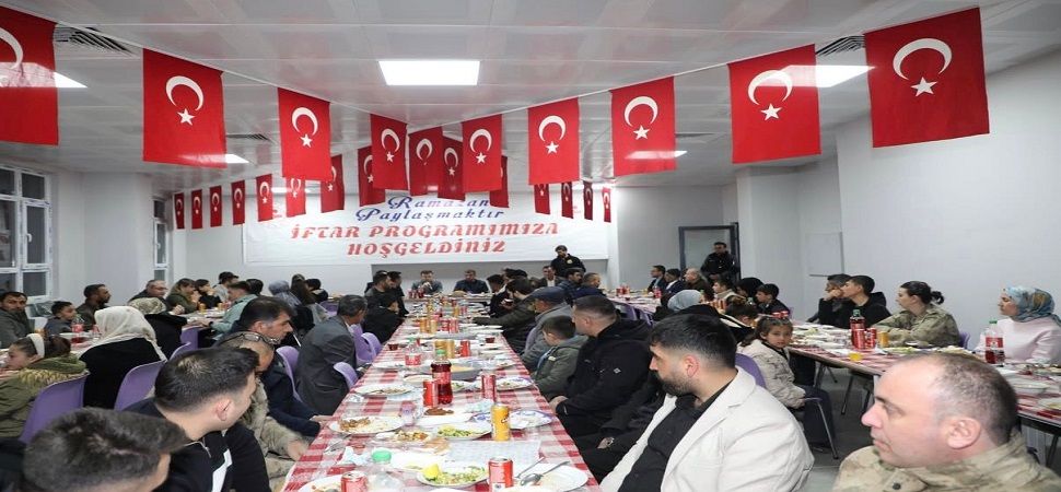 Başkale\'de Kaymakam Erdoğan\' Şehit ve Gazi Aileleriyle İftar Yemeğinde Buluştu.