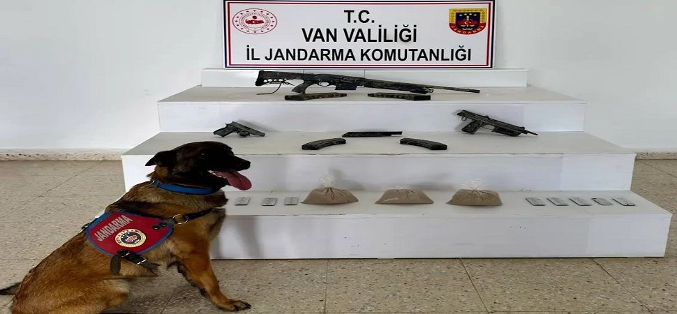 Başkale\'de Eroin ve Silah Operasyonu