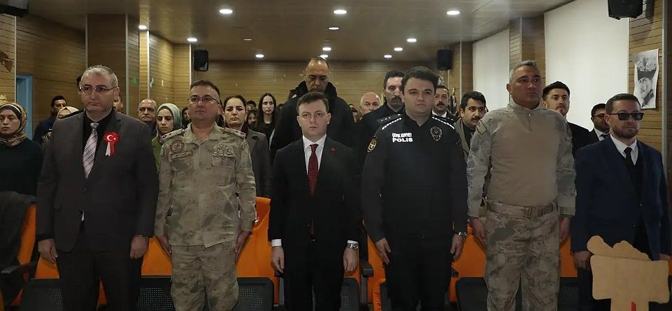 Başkale\'de İstiklal Marşı\'nın Kabulü programı düzenlendi