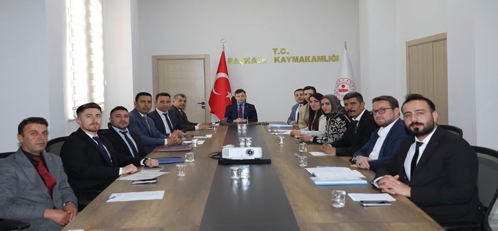 Başkale\'de ilçe idare şube başkanları toplantısı yapıldı