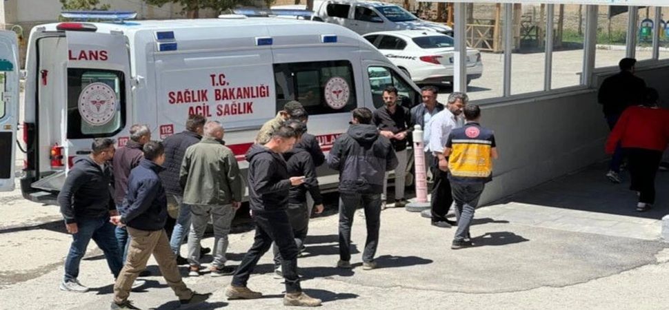 Başkale sınır hattında patlama: 3 asker yaralandı