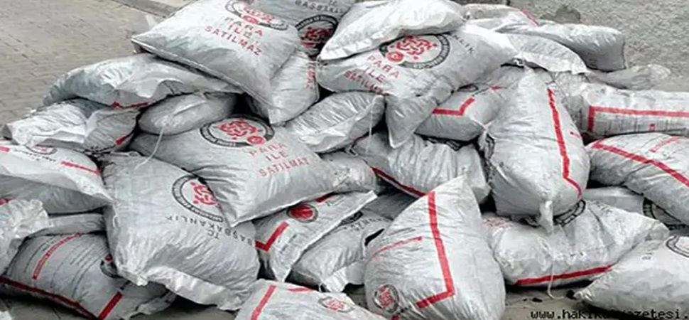 Başkale'de 3 bin 250 aileye kömür desteği