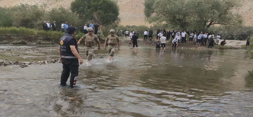 Başkale’de dereye kapılan Şahıs kurtarılamadı