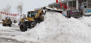Başkale Belediyesinden Yoğun Kar Mesaisi
