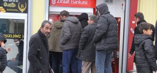Başkale'de Ziraat Bankası Yeni ATM makinesi Kurdu.