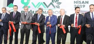 Van'da "9. Doğu Anadolu Tarım, Hayvancılık ve Gıda Fuarı" Açıldı.