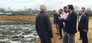 Başkale'de inşattı devam eden hastaneye inceleme