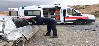 Başkale'de Trafik Kazası: Sürücü Yaralandı