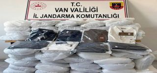 Başkale'de gümrük kaçağı malzemeler ele geçirildi