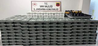 Başkale'de 799 Çift Kaçak Ayakkabı Ele Geçirildi