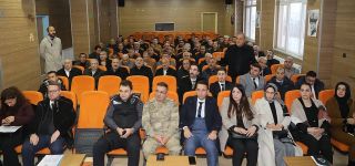 Başkale'de sağlık farkındalığı için toplantı yapıldı.