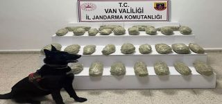 Başkale'de 21 Kilo Skunk Ele Geçirildi 