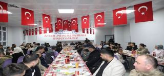 Başkale'de Kaymakam  Şehit ve Gazi Aileleriyle İftar Yemeğindi buluştu