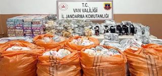 Başkale'de gümrüksüz kaçak malzeme ele geçirildi