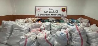 Başkale'de 21 milyon TL değerinde gümrük kaçağı malzeme ele geçirildi 