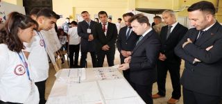 Başkale’de TÜBİTAK 4006 Bilim Fuarı yoğun ilgi gördü