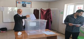 Başkale'de 4 mahallede muhtarlık seçimi yenilendi 