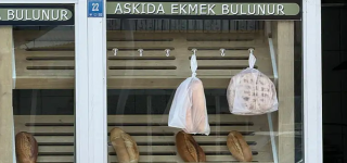 Başkale İlçesi'nde, askıda ekmek uygulaması 